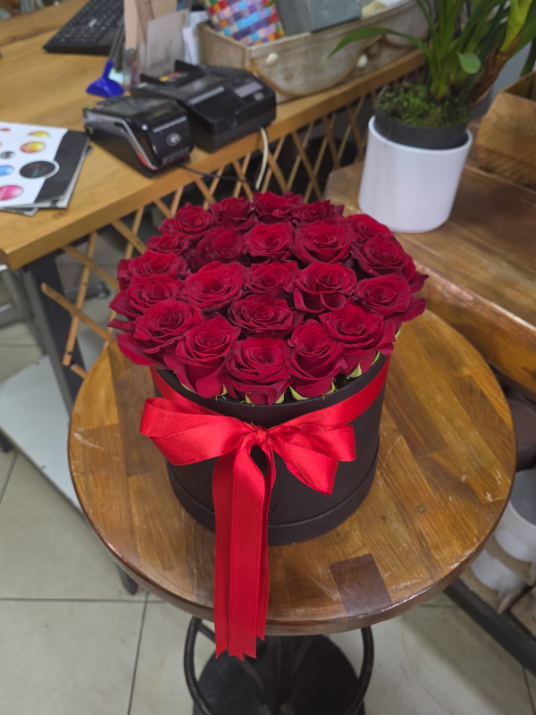  Bodrum Florist - 21 Premium Red Roses in a Box