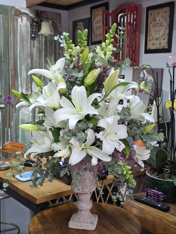 Bodrum Çiçek Gönder - Bodrum Lüks Lilyum Vazosu