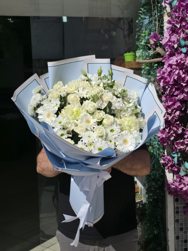  Bodrum Florists - Bodrum Sapphire White Bouquet