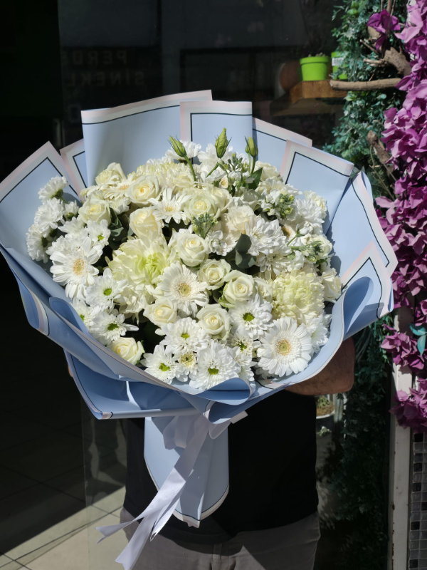  Bodrum Florist - Bodrum Sapphire White Bouquet