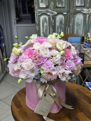  Bodrum Florist - Elegant Spring Bundle