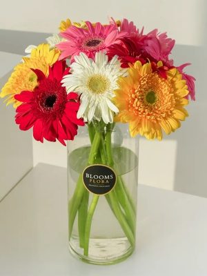 Bodrum Çiçek Siparişi - 101 Gül Buketi ve Özel Pasta